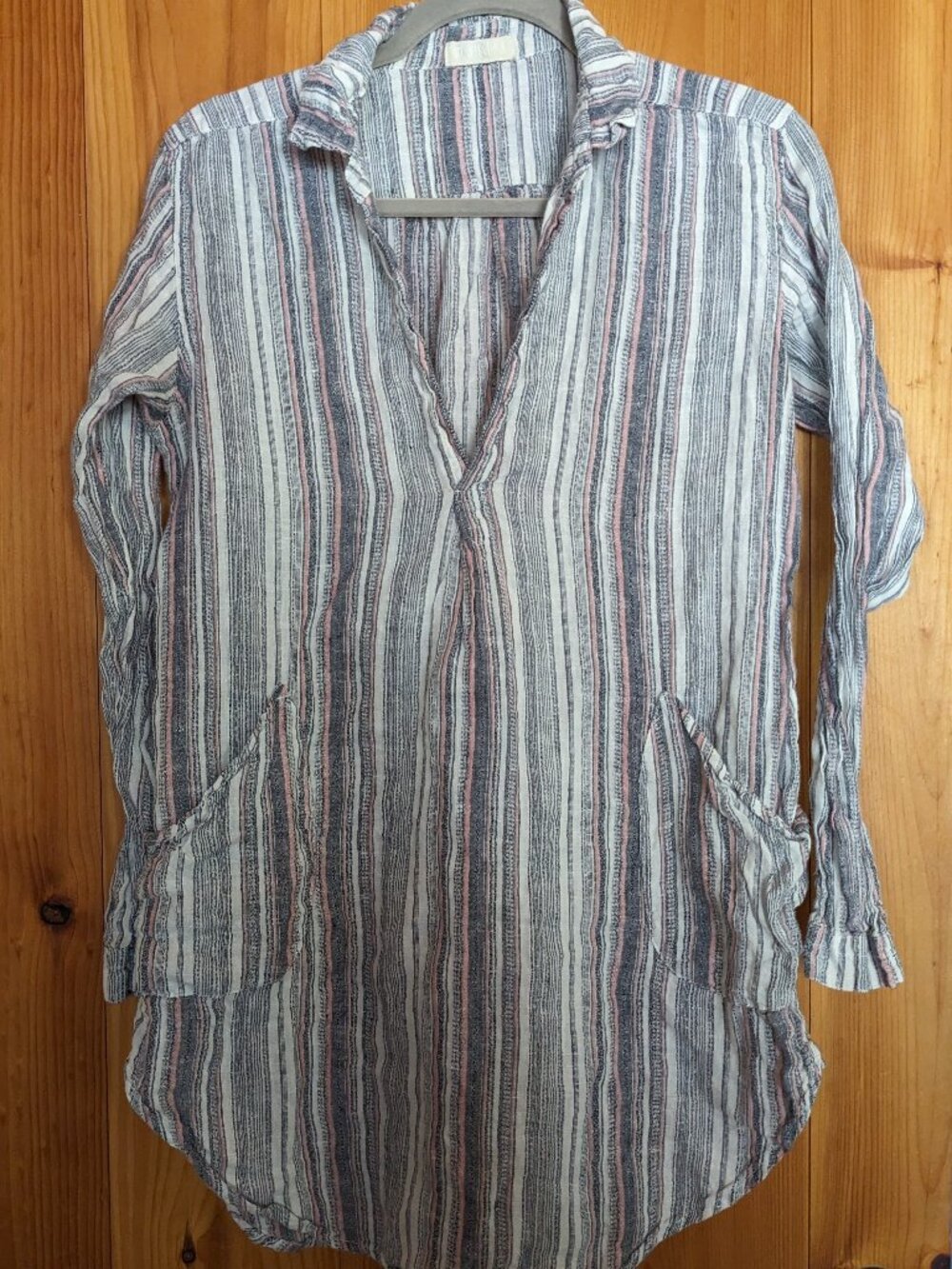 CP Shades Teton Linen Stripe Small GUC